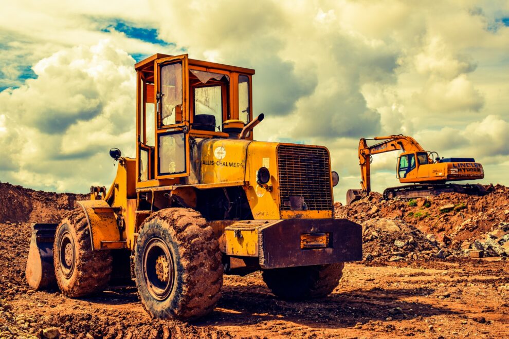 bulldozer-debris-equipment-370207