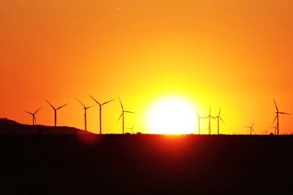 sunset-3381083_1920